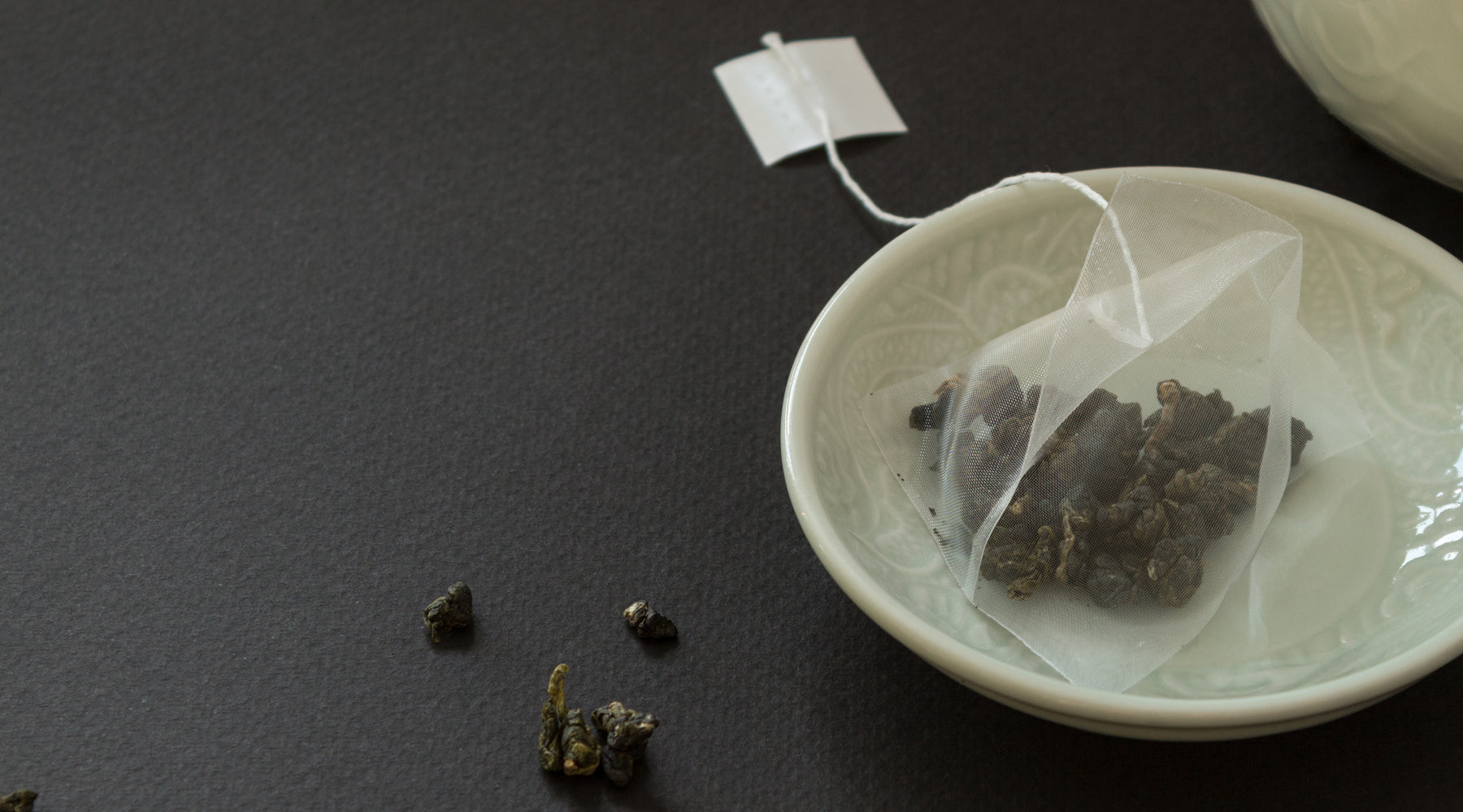 Black & Oolong Pyramids